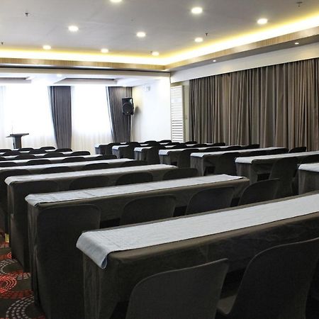 Fersal Hotel Malakas, Quezon City Cidade Quezon Exterior foto