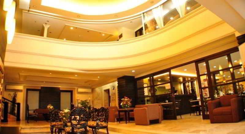 Fersal Hotel Malakas, Quezon City Cidade Quezon Exterior foto